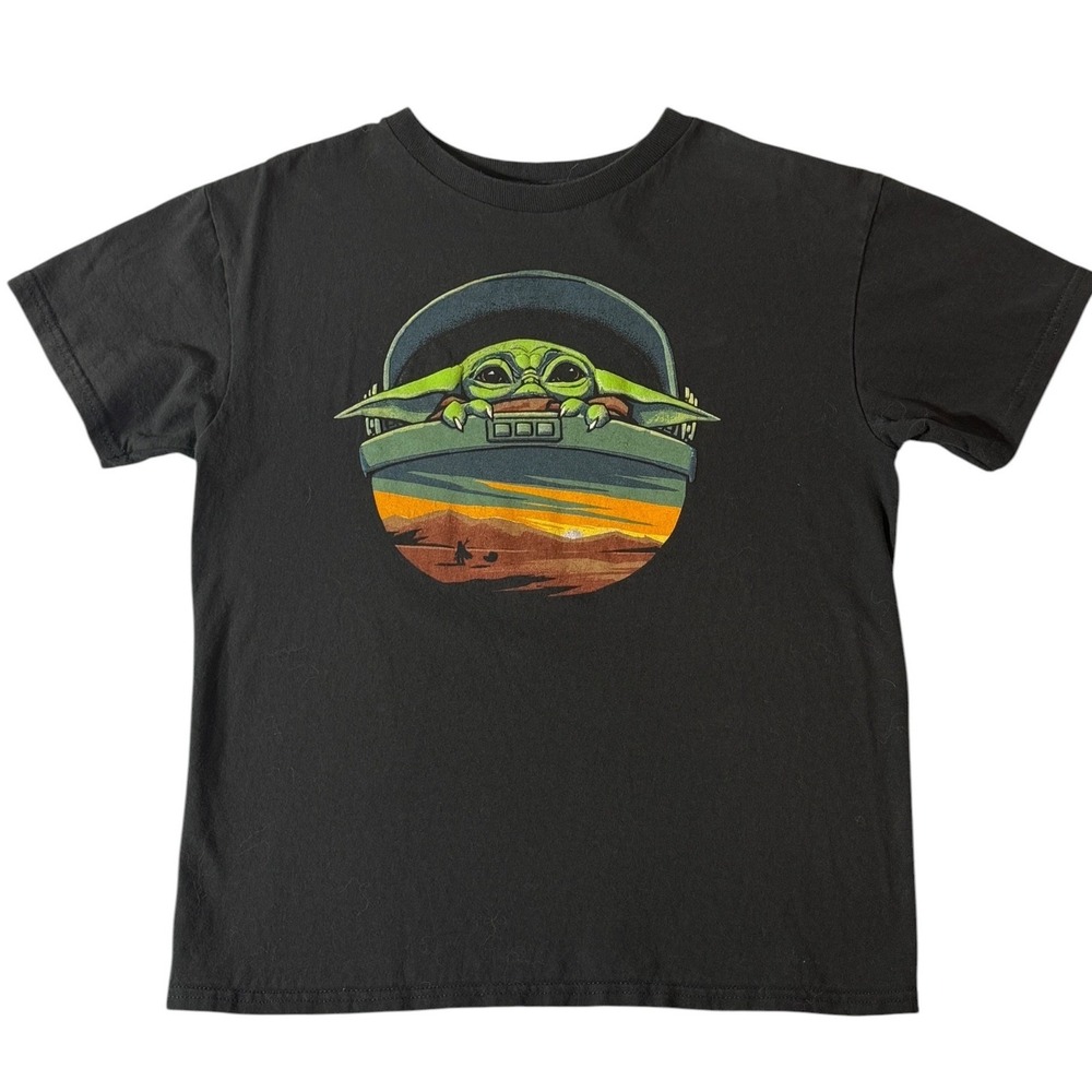 Star Wars Kids Small Black Baby Yoda Mandalorian Grogu Graphic Tee